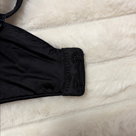 Victoria's Secret Black Bra with Pink Lace Overlay - Picture 4 of 6